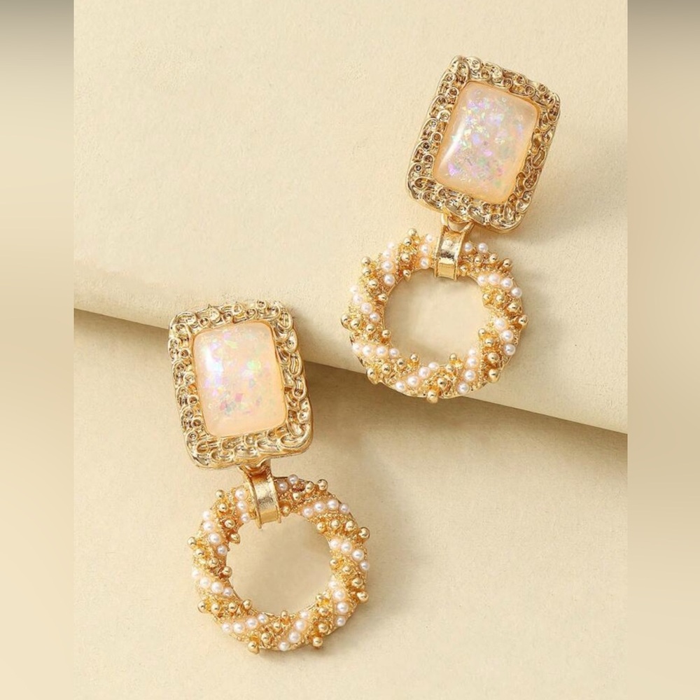 Elegant Gold and Cream Drop Earrings